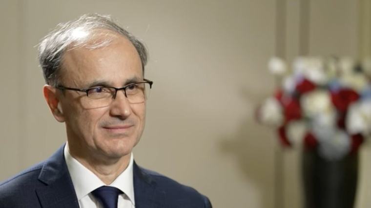 SERBIA: Premierul Macut îi cere președintelui Vučić să dizolve legislativul