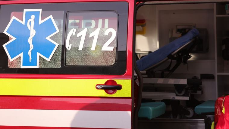 Peste 40 de persoane dintr-un hotel din Saturn au acuzat stări de rău / 36 persoane au primit îngrijiri la fața locului / 2 minori și 4 adulți au ajuns la spital