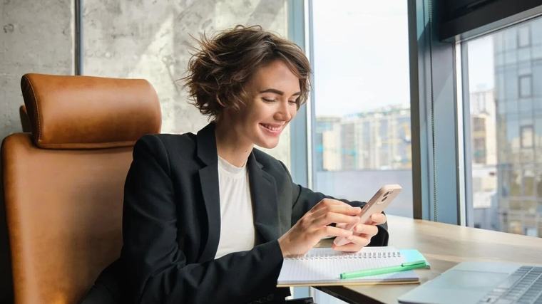 [P] Smart business: De ce antreprenorii aleg telefoane premium recondiționate