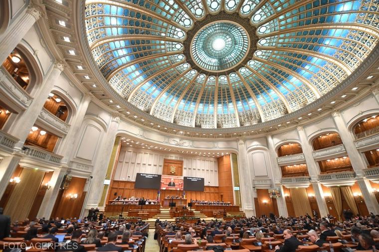 PNL şi USR își parafează colaborarea în Parlament