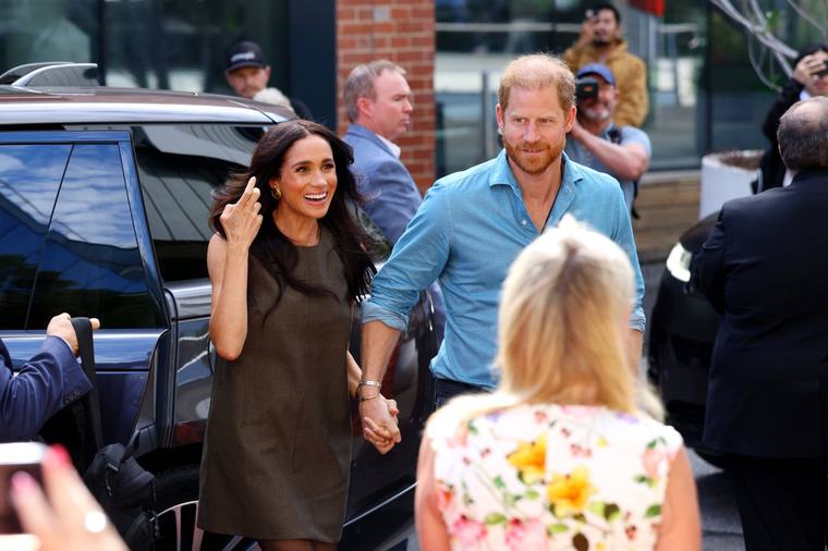 Regele Charles a decis ce statut vor avea Harry și Meghan după revenirea în Marea Britanie: „Nu mai sunt membri cu rol activ”