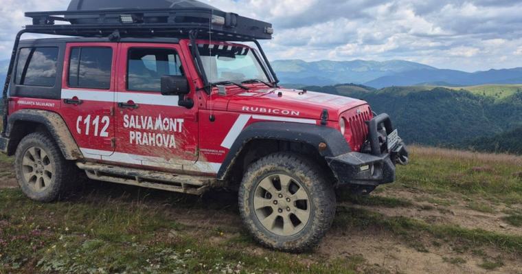 Șase intervenții simultane ale salvamontiștilor din Argeș. Peste 20 de persoane au fost coborâte de pe munte