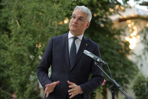 Startseite Inland Neue Verhandlungen: „Letzte Chance für Novelle des Lohngesetzes“