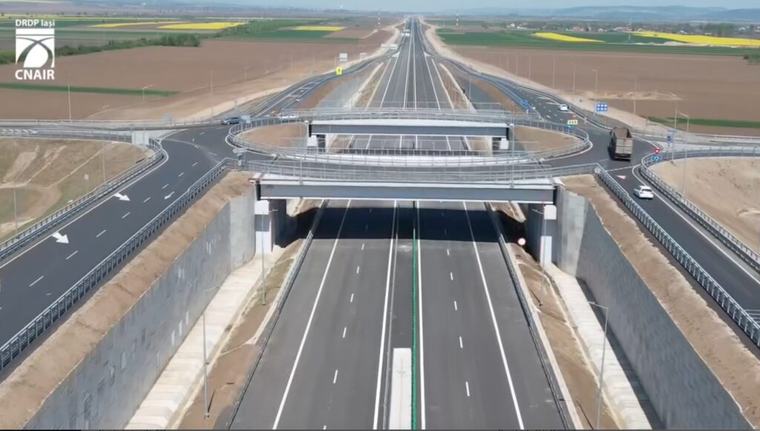VIDEO | România deschide azi încă 47 de kilometri din A7. Autostrada ajunge până la Bacău: „Moldova își primește autostrada”