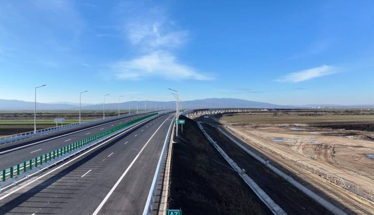 VIDEO | S-au deschis cei 47,1 km dintre Adjud și Bacău pe A7. România ajunge la peste 1.477 km de autostrăzi și drumuri de mare viteză