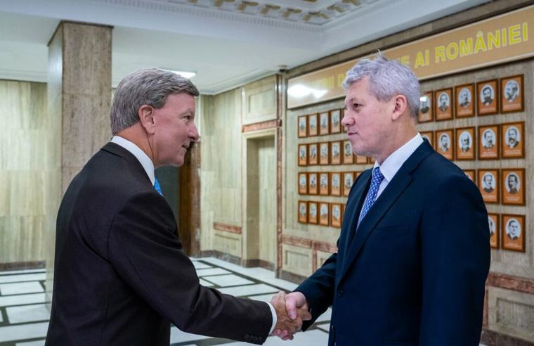 Predoiu: Criza politică a înseamnat pași pe loc și oportunități întârziate. Guvernul trebuie să relanseze proiectele cu SUA