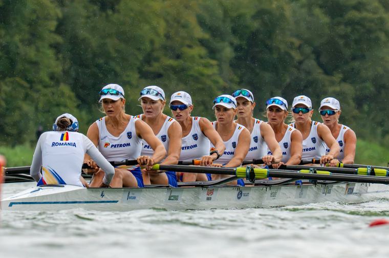 O nouă medalie de aur pentru România la Campionatul Mondial de canotaj. Echipajul feminin de 8 plus 1 a stabilit și un record mondial