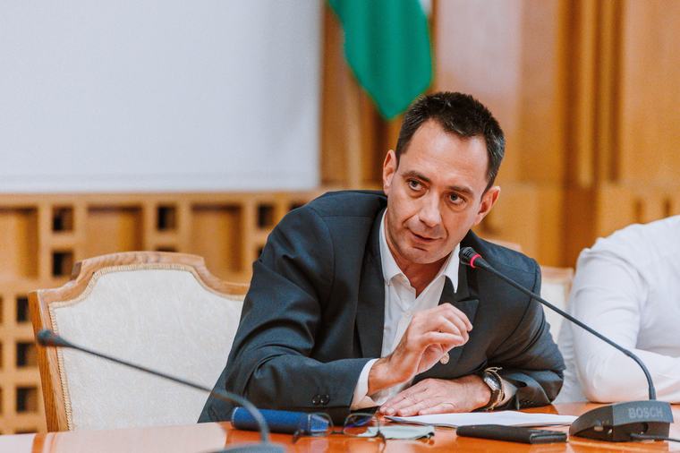 Botond Csoma: UDMR nu exclude să-l susțină pe Grindeanu la formarea unui nou guvern. Ce spune despre Siegfried Mureșan