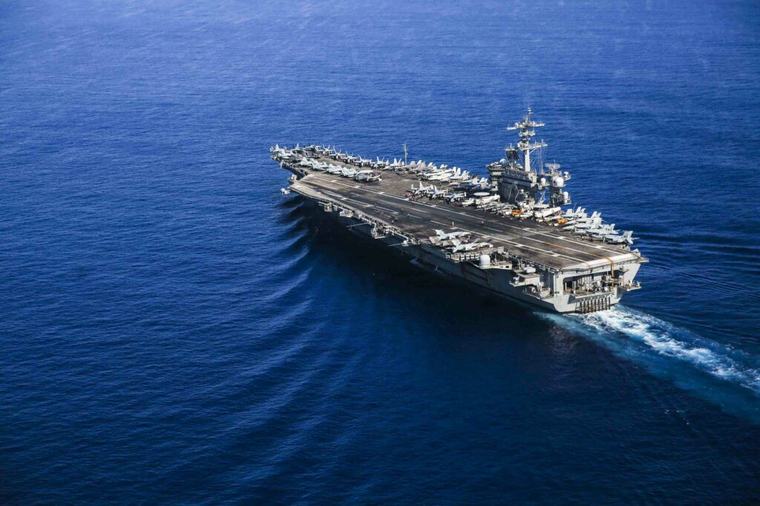 Portavionul USS Abraham Lincoln a ajuns într-un port thailandez după 270 de zile extenuante pe mare