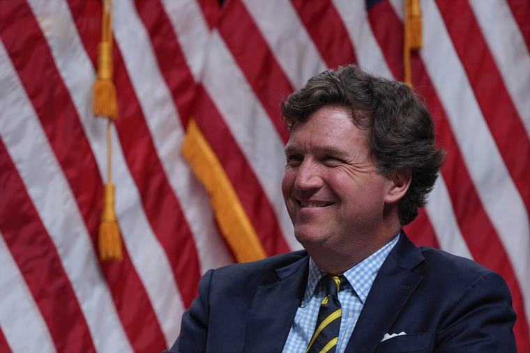 Tucker Carlson: Donald Trump trebuie demis din funcție „imediat”. Ce l-a enervat pe fostul aliat conservator al președintelui