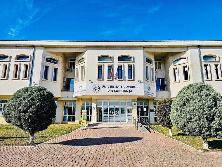 Doi profesori și două studente de la Universitatea Ovidius din Constanța, reținuți de DNA. Acuzații de șpagă pentru restanțe