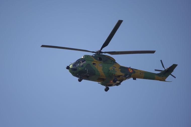 Mesaj Ro-Alert în județul Tulcea, după semnalarea unor ţinte aeriene în apropierea graniței. MApN a trimis două avioane și un elicopter