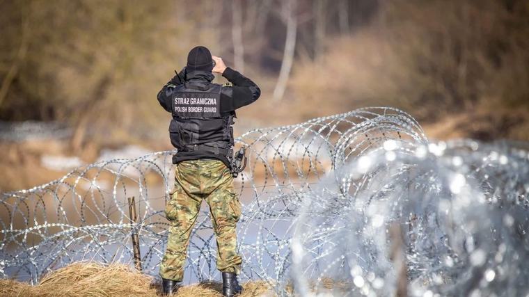 Polonia prelungeşte controalele temporare la frontierele cu Germania şi Lituania