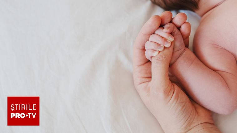 Cursă disperată pentru repopularea țării. Guvernul care oferă 47.000 de euro pentru fiecare copil nou născut