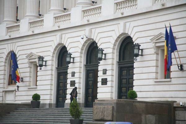 PIAŢA MONETARĂ Dobânda la depozitele overnight a stagnat la 5,63%