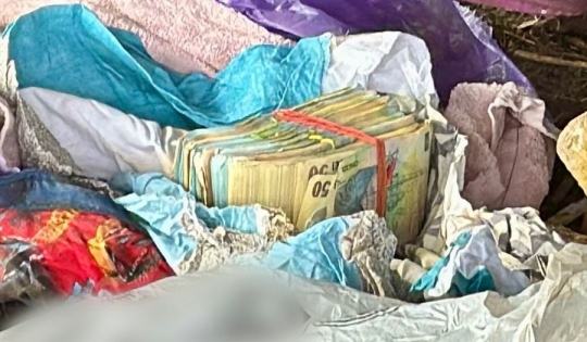 Un presupus cămătar din Dâmbovița a îngropat aproape 200.000 de lei în curtea casei sale. Opt persoane audiate de polițiști