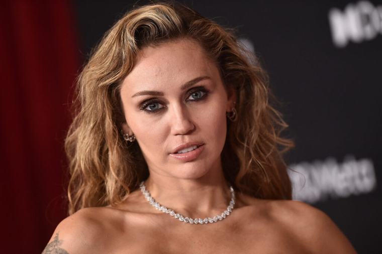 Miley Cyrus anunță al zecelea său album de studio, care va fi lansat pe 18 septembrie