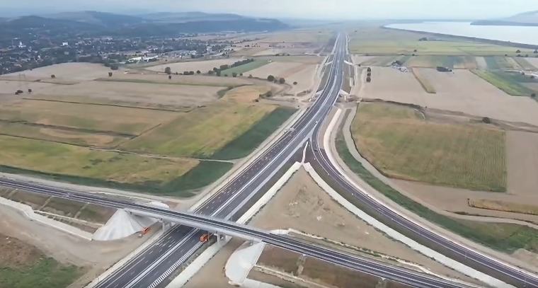 A7 ajunge la Bacău: 47 km se deschid luni la ora 16. Alin Șerbănescu, CNAIR: „Drumul din București va dura 2 ore și 38 de minute”