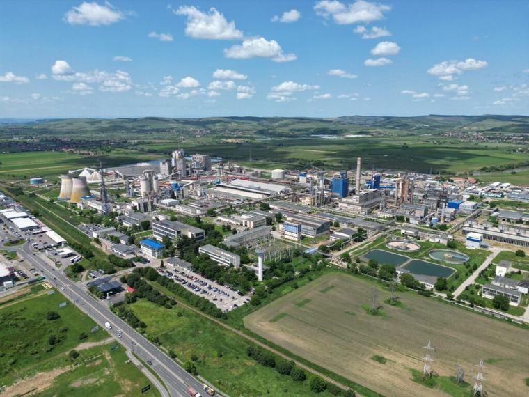ROMGAZ a finalizat formalitățile de preluare a AZOMUREȘ. Răzvan Popescu: „Creăm premisele pentru valorificarea superioară, în România, a gazelor naturale pe care le producem”