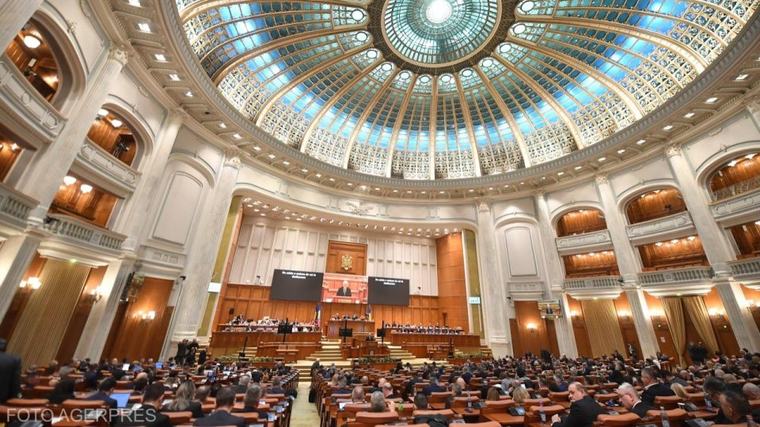 PNL şi USR își parafează colaborarea în Parlament