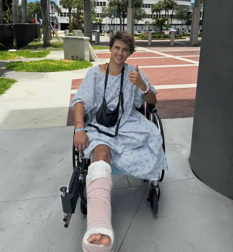 A rămas fără picior la Survivor Vrea 100 de milioane de dolari după accidentul șocant din Dominicană! A dat în judecată firma controversatului patron din Premier League