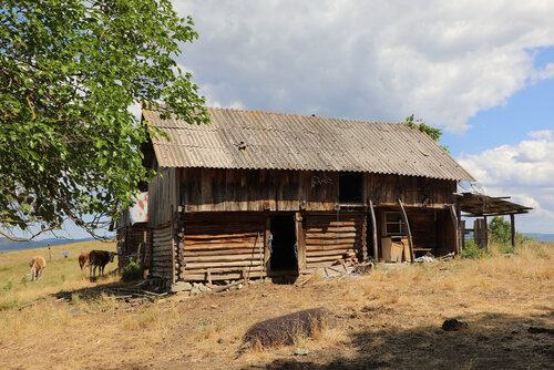 Startseite Lokales Temesch Banater Dorfmuseum rettet zwei traditionelle Gebäude aus dem Banater Bergland