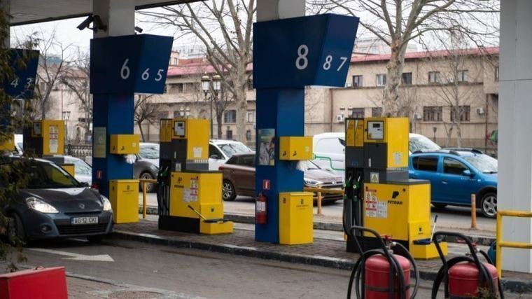 Ministerul Finanţelor reduce cu 25% acciza la motorină în prima jumătate a lunii septembrie