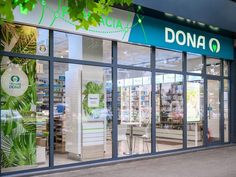 Grupul DONA, investiții în sustenabilitate: 47% din energia consumată în centrele logistice a provenit din surse regenerabile și 1,4 milioane de lei au mers către formarea angajaților